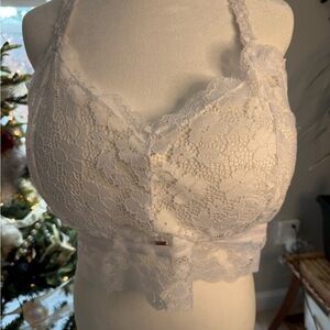 Lace Bralette in Cream